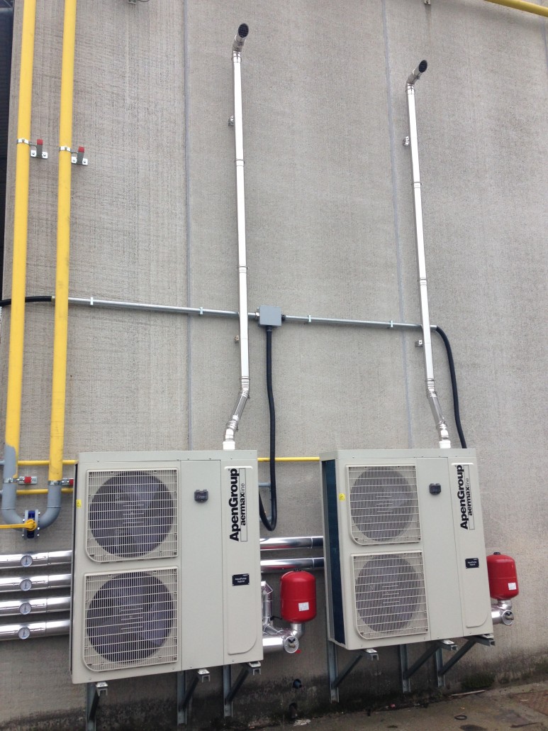 Õhk-vesi soojuspump gaasi katlaga